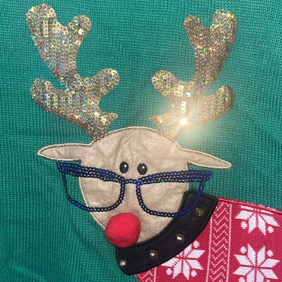 Holiday Time Christmas theme sweater size XL 16-18. Reindeer with 🔔 & 👓 = fun - Picture 8 of 10
